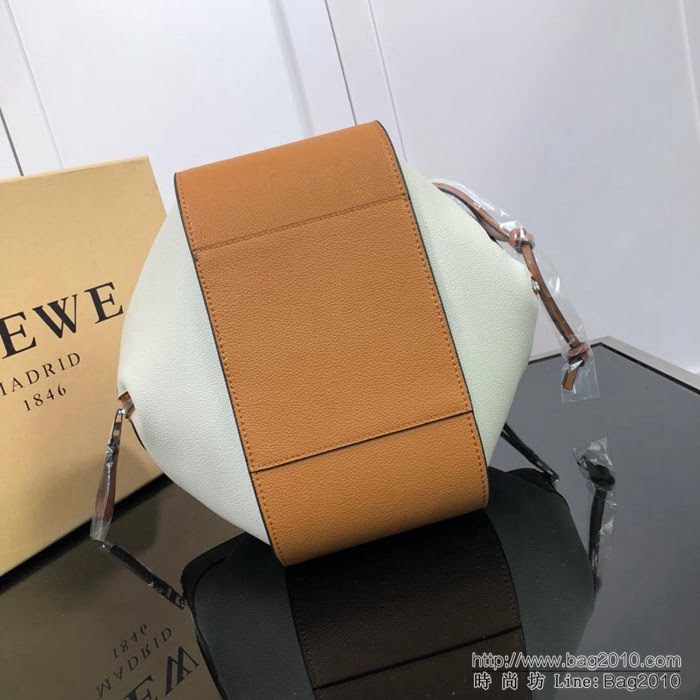 LOEWE羅意威 最新爆款 羅家Hammock系列 荔枝皮拼色 百搭款 小牛皮手提肩背包 0164  jdl1116